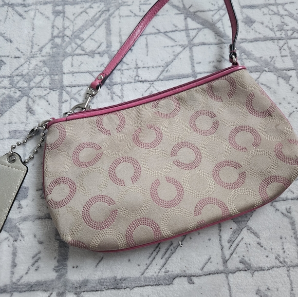 Coach Wristlet - Picture 5 of 9